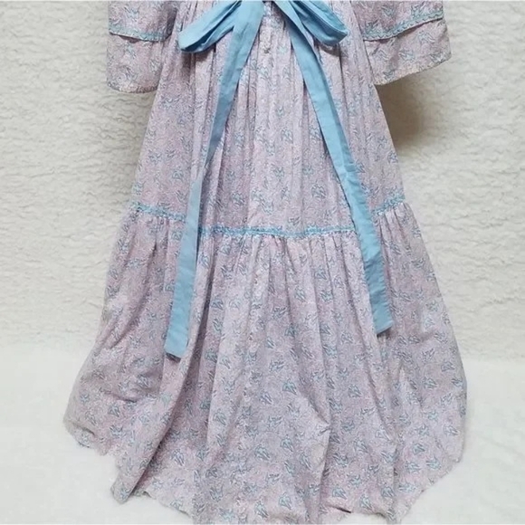 VINTAGE 1970s Purple Blue Bird Tie Waist Flare Sleeve Cottagecore Prairie Dress - Picture 14 of 15